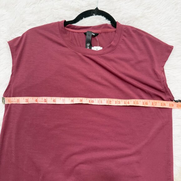 Women MPG Sport Dynamic Crew Neck Tee in Burgundy Size Small - Picture 4 of 8